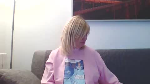 Marlyn online show from 01-03-25, 04:16