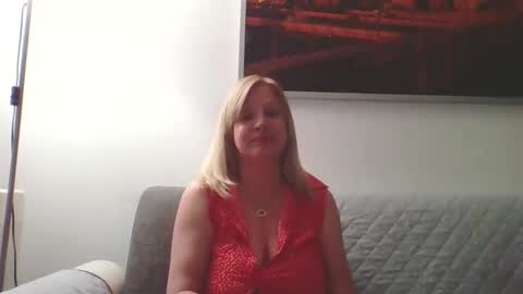 Marlyn online show from 09-25-25, 09:07