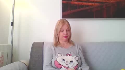 Marlyn online show from 03-21-26, 01:37