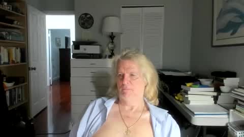 Michael online show from 04-05-26, 01:58