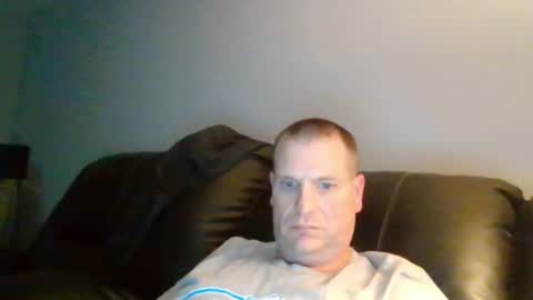 Snapshot of lovetocum37 chatting on 01-23-25, 03:58 lovetocum37 online show from 01-23-25, 03:58