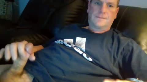 Snapshot of lovetocum37 chatting on 01-31-25, 02:37 lovetocum37 online show from 01-31-25, 02:37