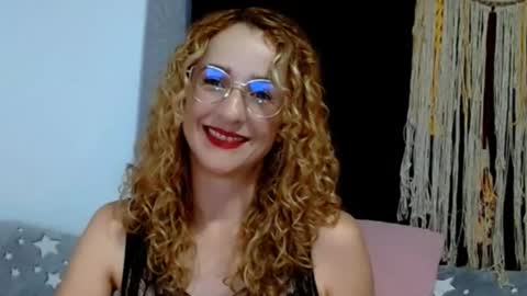 Snapshot of loving__lily chatting on 02-17-25, 10:36 loving  online show from 02-17-25, 10:36
