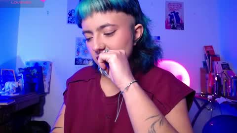 Snapshot of loving_alma chatting on 11-27-25, 01:51 loving_alma online show from 11-27-25, 01:51