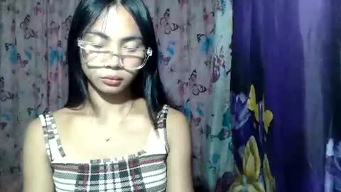 Snapshot of loving_rhean chatting on 07-04-26, 11:16 loving_rhean online show from 07-04-26, 11:16