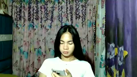 Snapshot of loving_rhean chatting on 07-27-26, 01:51 loving_rhean online show from 07-27-26, 01:51