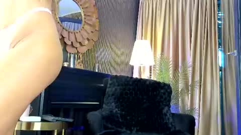 Nora online show from 07-03-26, 02:40