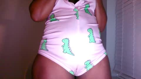 lovingnina online show from 12-14-24, 11:56