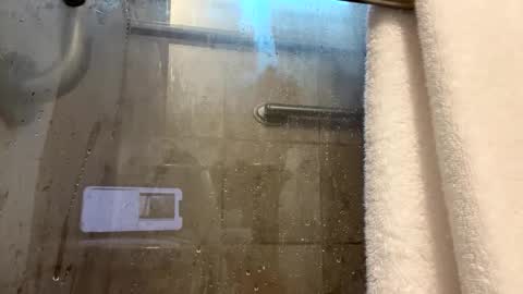 Snapshot of lovinreach chatting on 12-27-24, 04:32 lovinreach online show from 12-27-24, 04:32