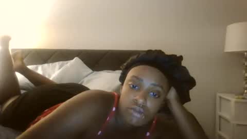 Snapshot of loyalbambi chatting on 07-02-26, 01:16 loyalbambi online show from 07-02-26, 01:16