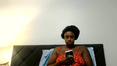 Snapshot of loyalbambi chatting on 07-02-26, 03:23 loyalbambi online show from 07-02-26, 03:23