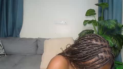 loyalcutie online show from 12-20-25, 04:30