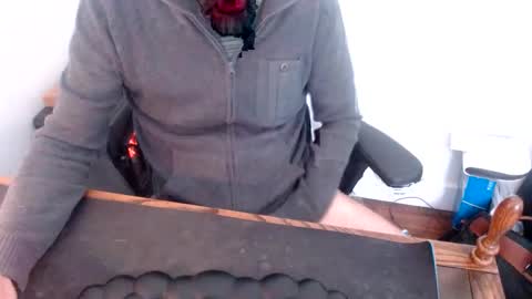 lreed090 online show from 04-20-26, 03:37