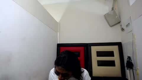 lsnnickykhanyile online show from 05-15-26, 10:50