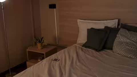  ---Goys incredible photographs online show from 03-25-26, 01:06