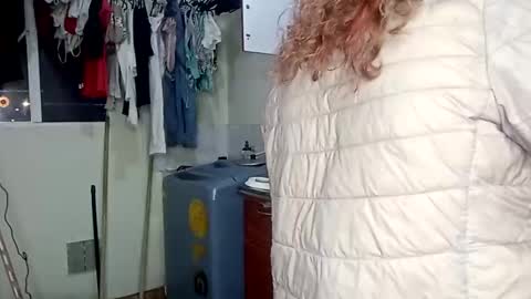 Snapshot of luana363 chatting on 12-18-24, 03:04 luana363 online show from 12-18-24, 03:04