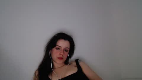 luana online show from 10-18-25, 09:37