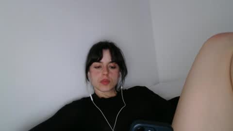 Snapshot of luana789 chatting on 05-02-26, 09:31 luana online show from 05-02-26, 09:31