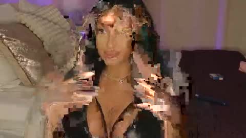 Snapshot of luanaxdess chatting on 05-08-26, 04:45 Luana Dess online show from 05-08-26, 04:45