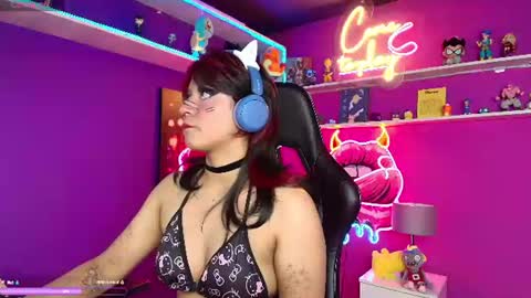 Snapshot of luaneter chatting on 07-17-26, 03:07 Luan online show from 07-17-26, 03:07