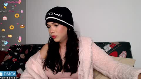 Snapshot of luara_ chatting on 01-09-25, 02:07 luara_ online show from 01-09-25, 02:07