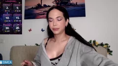 Snapshot of luara_ chatting on 03-14-26, 09:04 luara_ online show from 03-14-26, 09:04