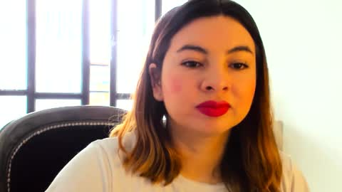 luara__01__lecat_1 online show from 11-23-25, 02:17