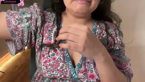 Snapshot of lubna_07 chatting on 04-06-26, 05:36 slow poison online show from 04-06-26, 05:36