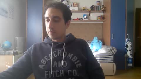 Snapshot of luca_f4 chatting on 10-10-25, 02:38 Luca online show from 10-10-25, 02:38