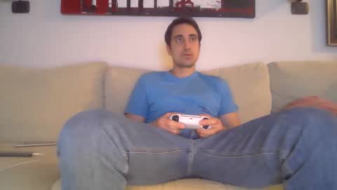 Snapshot of luca_f4 chatting on 10-11-25, 10:47 Luca online show from 10-11-25, 10:47