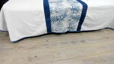 luca_morettii online show from 10-14-25, 12:17