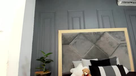 luca_morettii online show from 11-16-25, 12:11