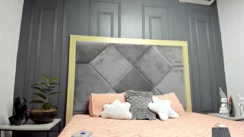 luca_morettii online show from 11-27-25, 12:07