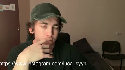 Snapshot of luca_syn chatting on 09-14-25, 04:39 Luca S online show from 09-14-25, 04:39