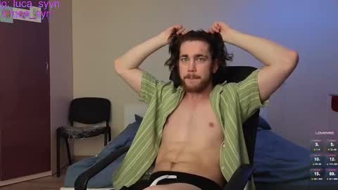 Snapshot of luca_syn chatting on 01-14-26, 04:56 Luca S online show from 01-14-26, 04:56