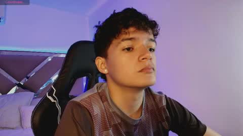 luca_voss1 online show from 04-17-26, 12:08