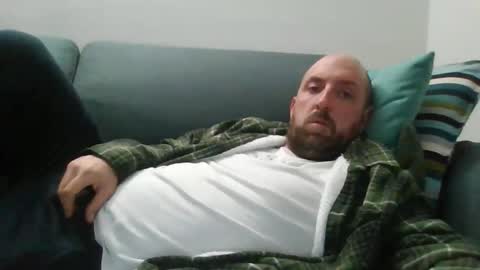 Snapshot of lucabeech88 chatting on 11-09-25, 07:12 Luca online show from 11-09-25, 07:12