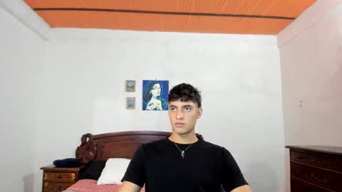 Snapshot of lucacosta19 chatting on 01-09-26, 03:15 lucacosta19 online show from 01-09-26, 03:15