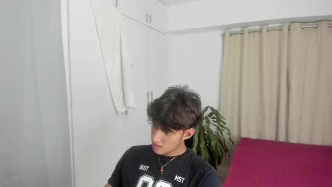 lucacosta19 online show from 05-15-26, 01:12