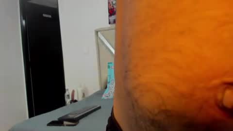 lucas_cruz1 online show from 07-02-26, 03:06
