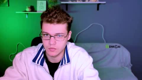 lucas_long_ online show from 10-21-25, 08:48