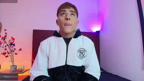 Lucas lovee online show from 04-07-26, 01:11