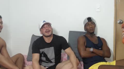 Snapshot of lucas_montesori chatting on 02-02-25, 04:59 Lucas Montesori online show from 02-02-25, 04:59