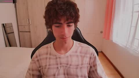 Snapshot of lucas_xo chatting on 09-17-25, 08:21 lucas_xo online show from 09-17-25, 08:21
