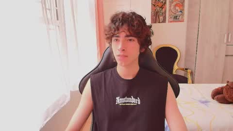 Snapshot of lucas_xo chatting on 10-20-25, 03:56 lucas_xo online show from 10-20-25, 03:56