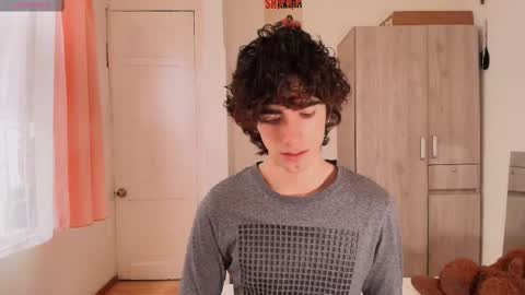 lucas_xo online show from 11-22-25, 09:25