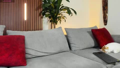 LUCA SANTOS online show from 04-11-26, 04:39