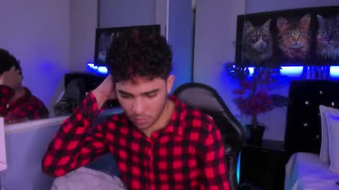 Snapshot of lucascarterr chatting on 11-13-25, 04:11 lucascarterr online show from 11-13-25, 04:11