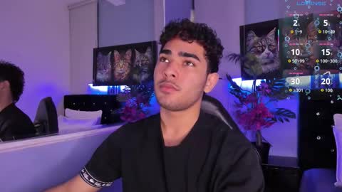 Snapshot of lucascarterr chatting on 11-26-25, 04:46 lucascarterr online show from 11-26-25, 04:46