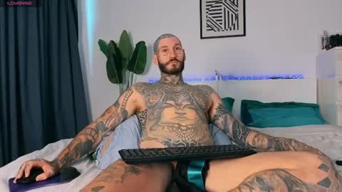 lucasexclusive online show from 06-09-26, 05:52